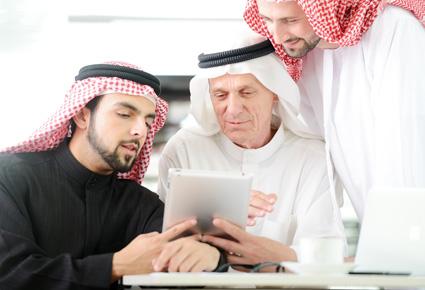 تسع وضعيات جديدة للجلوس في المكتب بفضل التقنيات النقالة